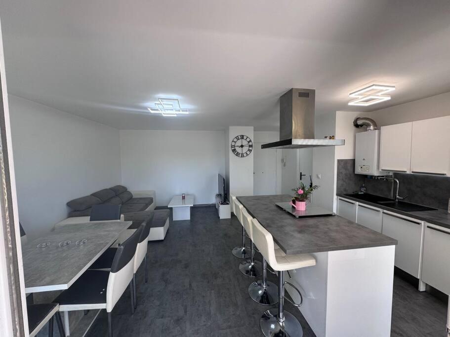 Apartment Spacieux T2 - Grande Terrasse