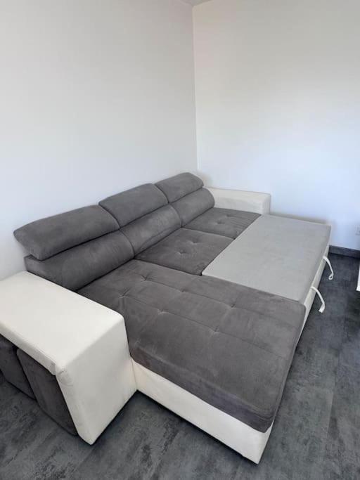 Appartement Spacieux T2 - Grande Terrasse *